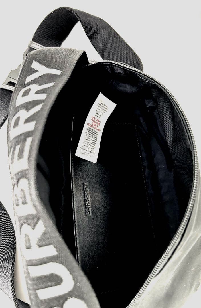 BURBERRY バーバリー ボディバッグ クロスボディ ウエストバッグ ロゴ