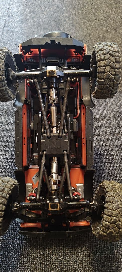TRAXXAS　TRX4M ディフェンダー　たーたたーた