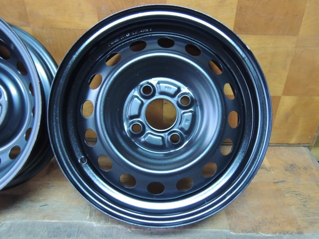 C100 14x4.5J 4穴 ハブ径56 スチールホイール 14インチ 4本