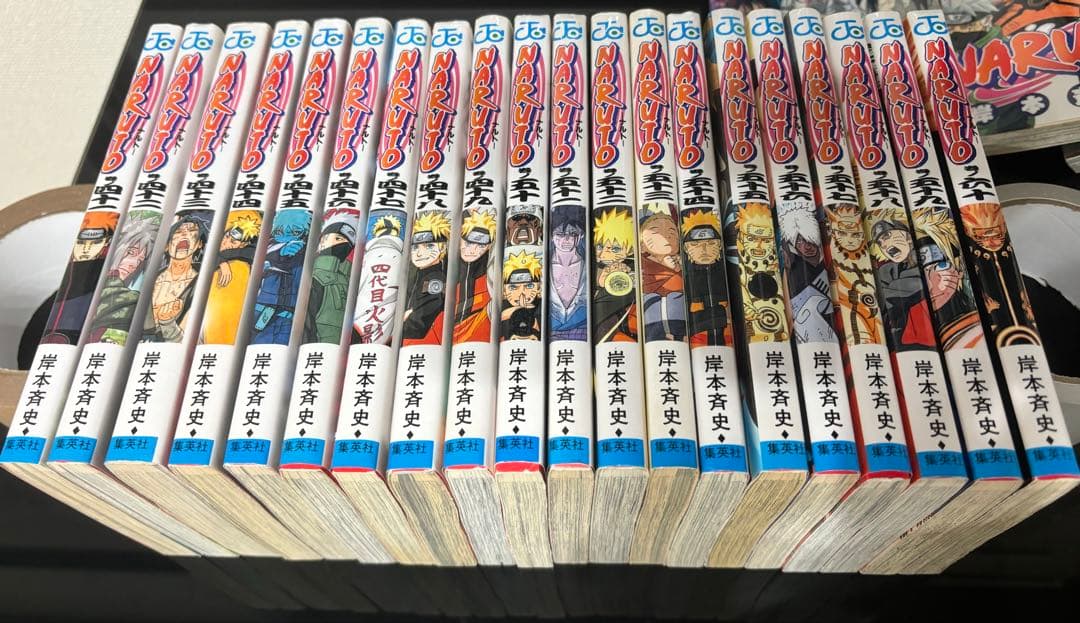 あ*ん様 全72巻のNARUTOシリーズ(全巻初版)+おまけ(外伝)、良好な状態