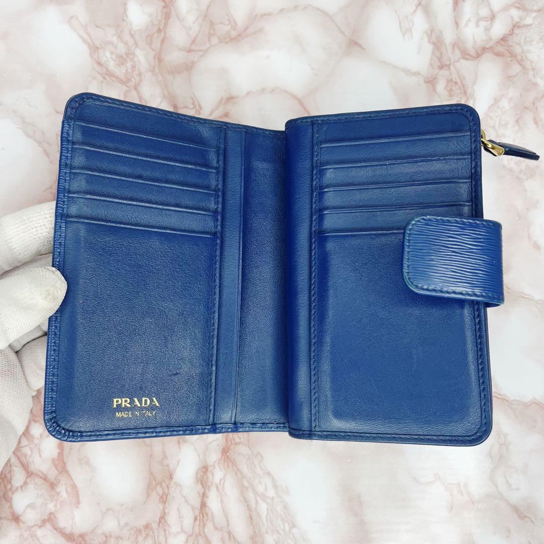 【未使用級】PRADA 二つ折り財布 折り財布95