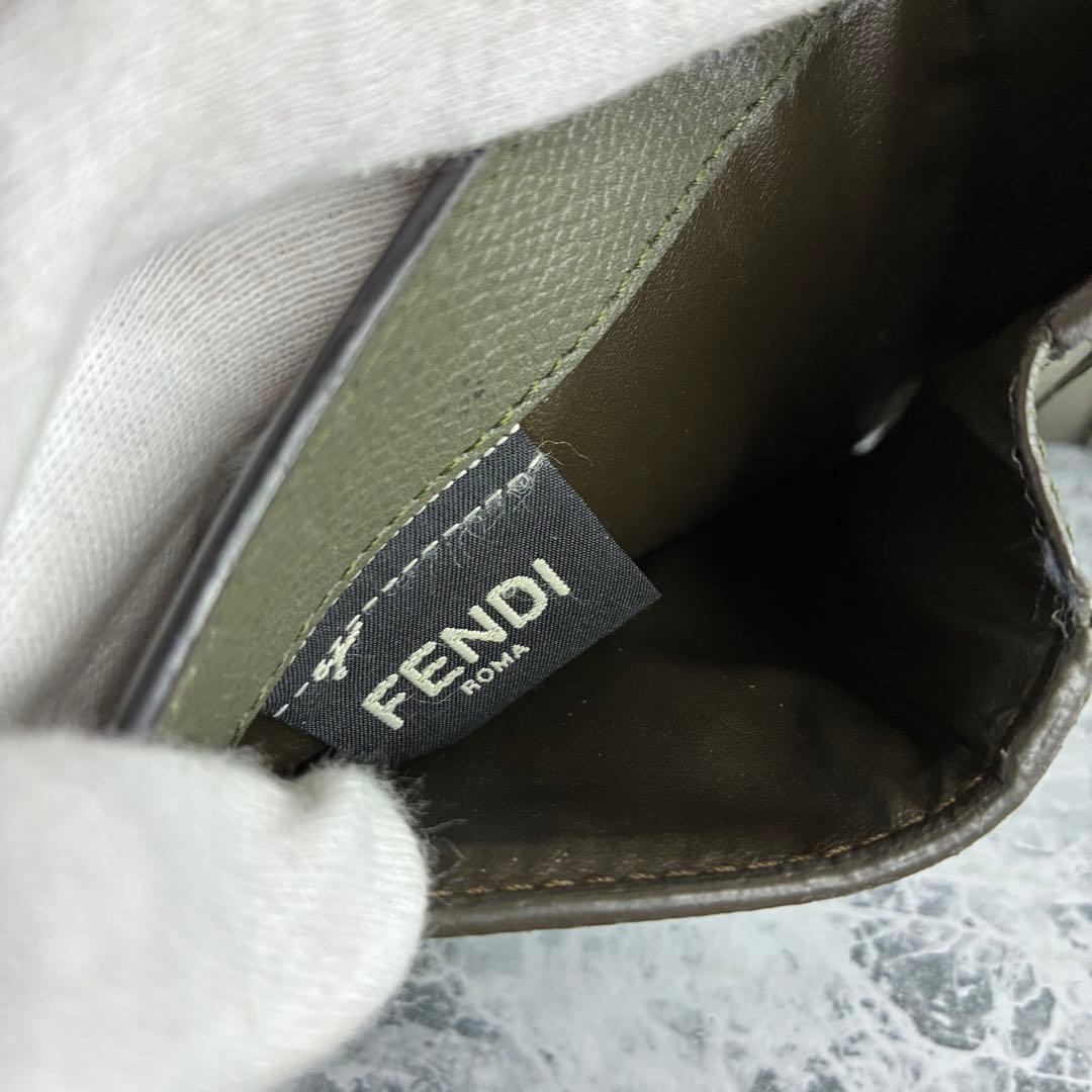 ✨FENDI✨　フェンディ　二つ折り財布　コンパクトウォレット