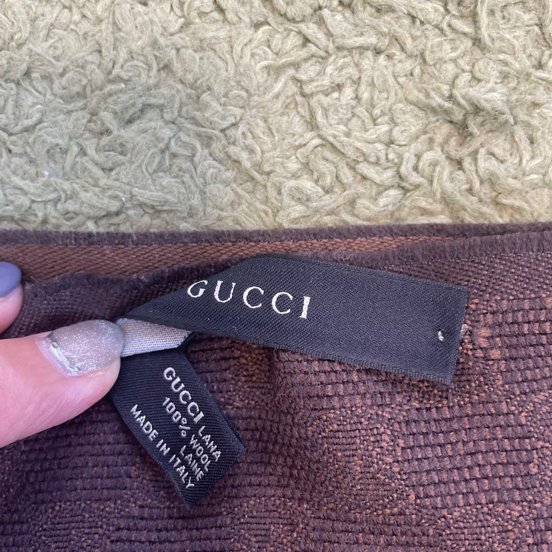 GUCCIマフラー