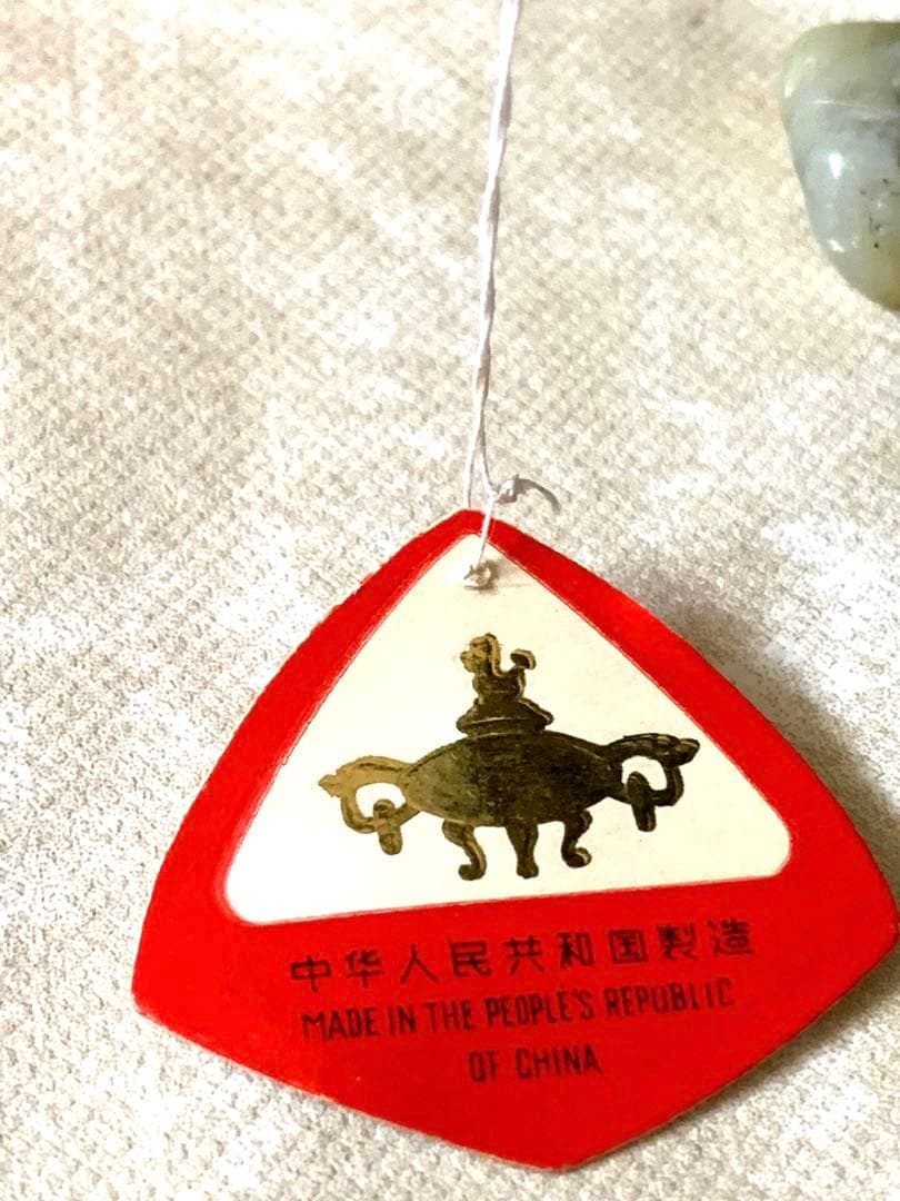 中国骨董 翡翠 香炉 天然石 手彫り 蓮の花と鶴の彫刻(ワケあり)