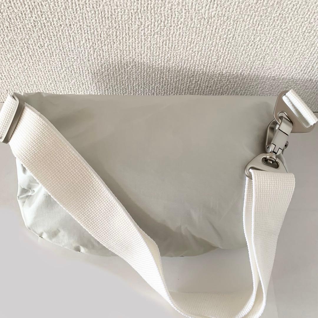 【極美品】レスポートサック　ESSENTIAL BELT BAG ブランC