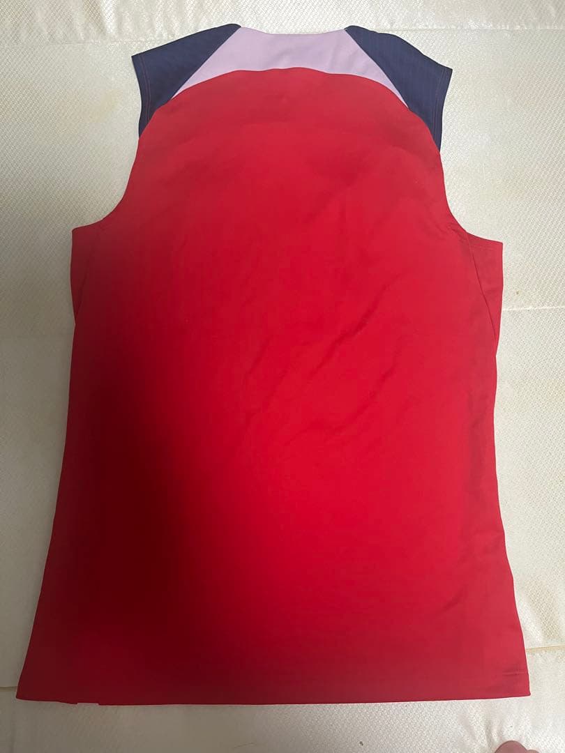 【現地購入品】アトレティコマドリード ノースリーブシャツ　トレーニングウェア