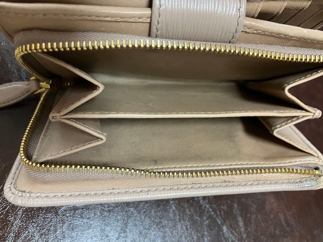 PRADA VITELLO MOVE 二つ折り財布 ピンクベージュ 1ML225