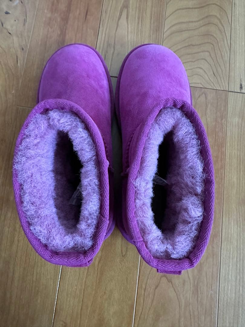 【新品・美品】UGG クラシックミニ ピンク　JP24 USA7