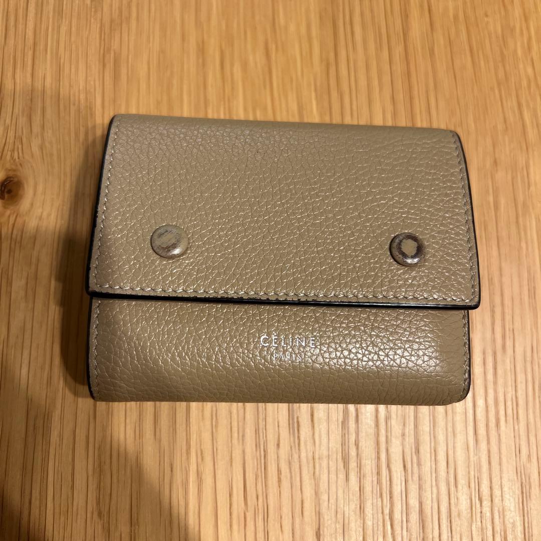【売り切れ御免！】CELINE 三つ折り財布 グレー