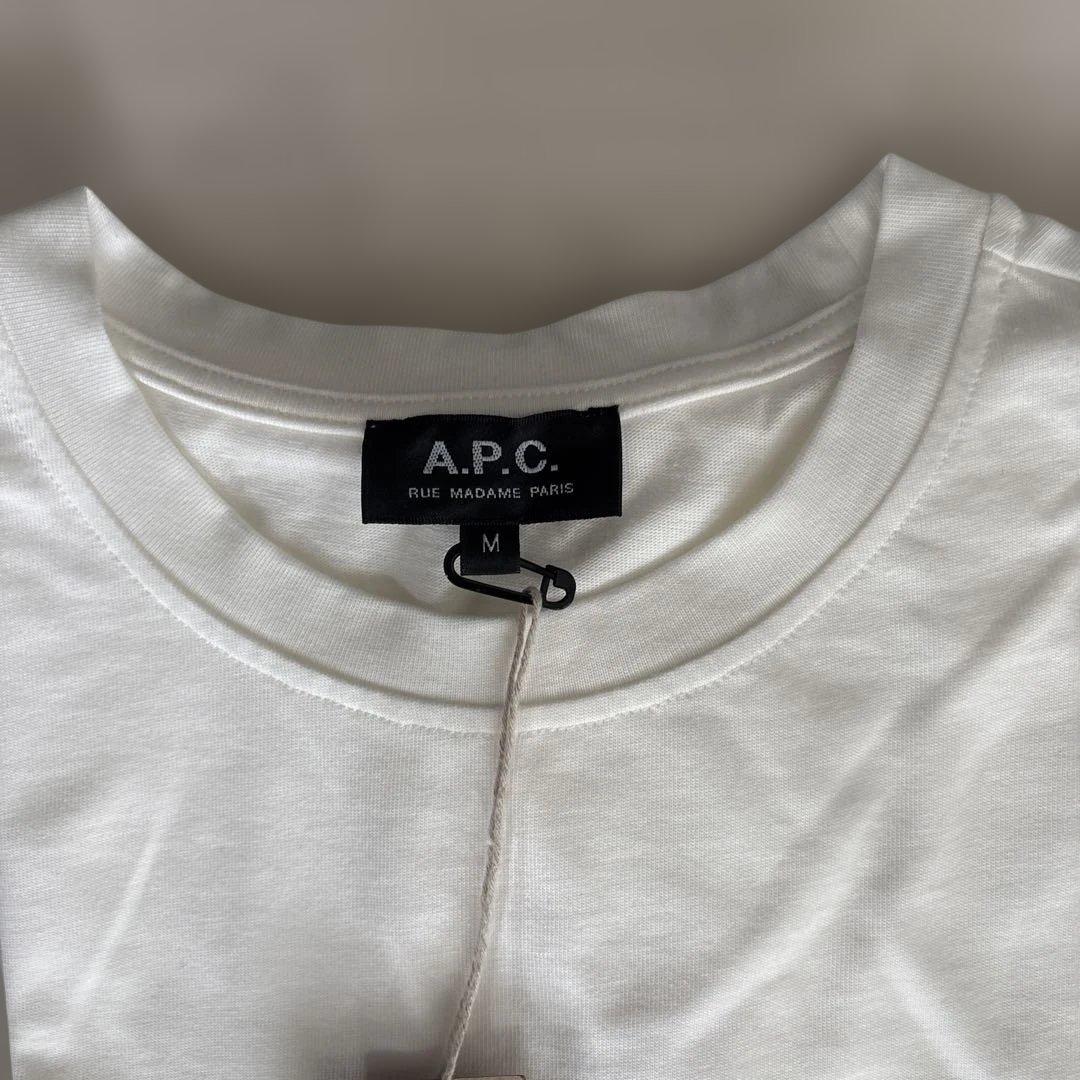 A.P.CロゴTシャツ