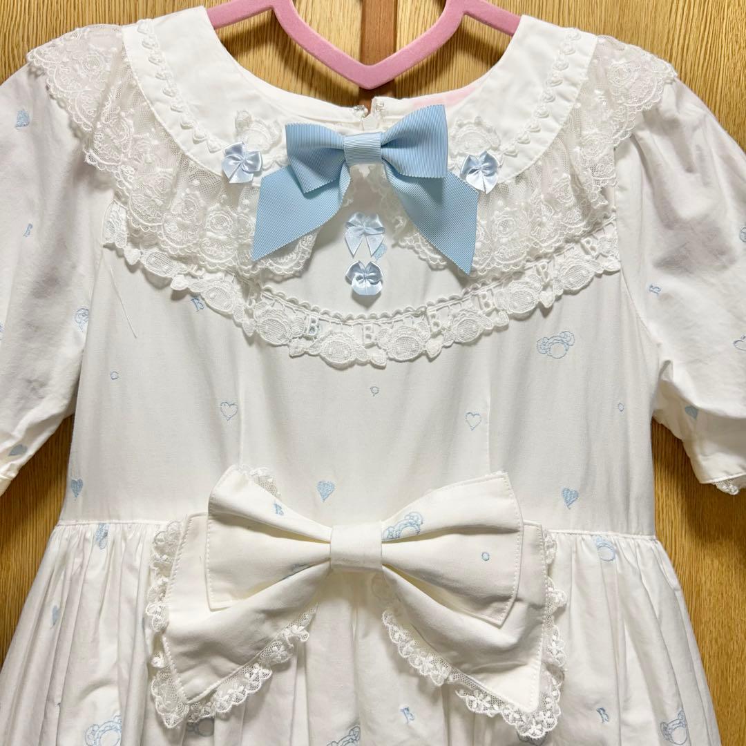 くみゃちゃんのLove Heart Embroideryワンピース
