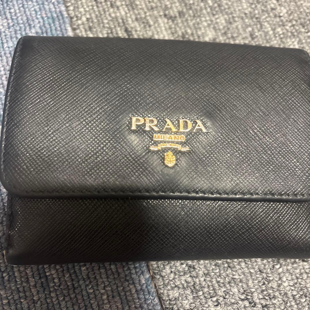 M*K様 新品12万円PRADA3折り財布 完売品 激レア