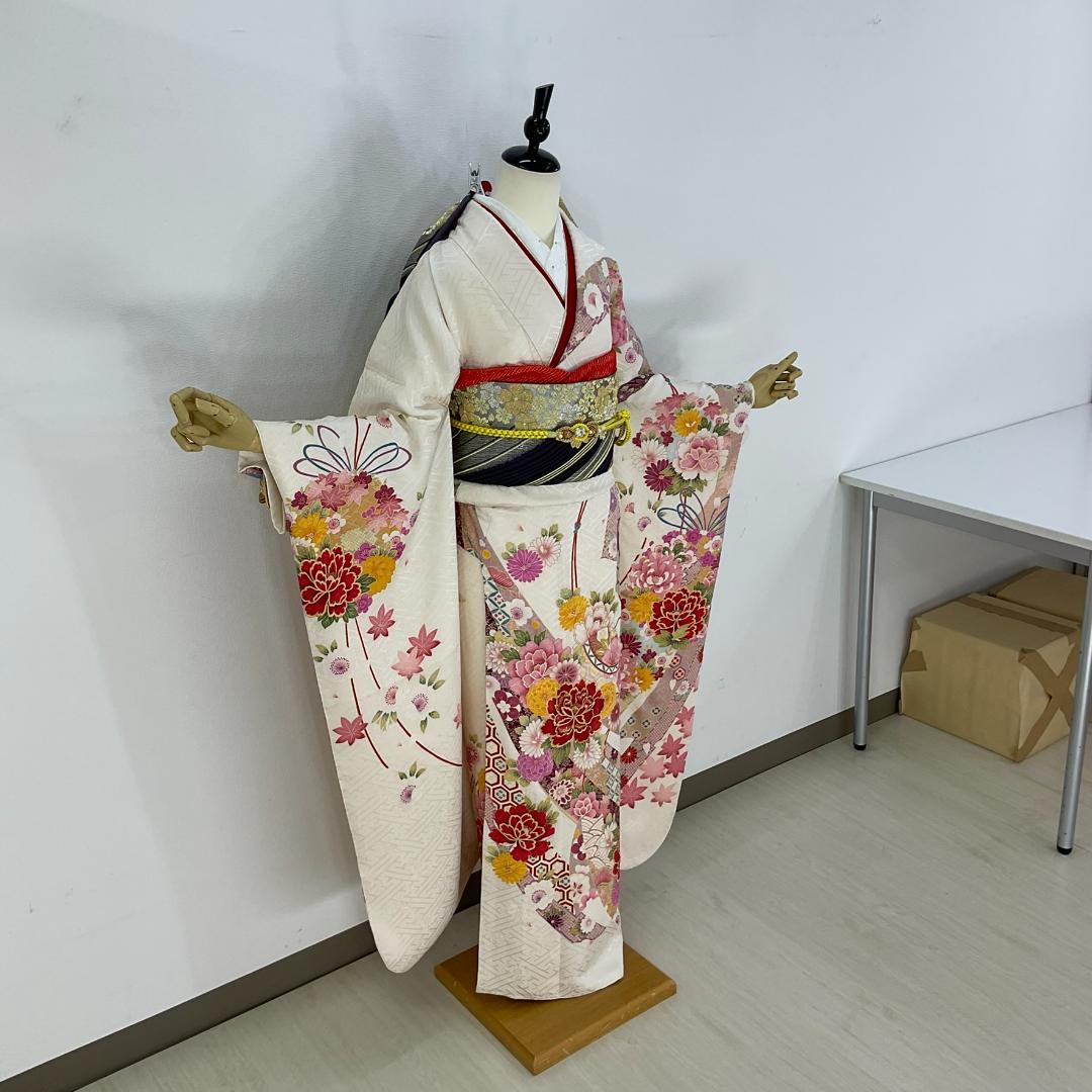 お振袖フルセット　7点セット　白　薬玉　M～Lサイズ　正絹　美品