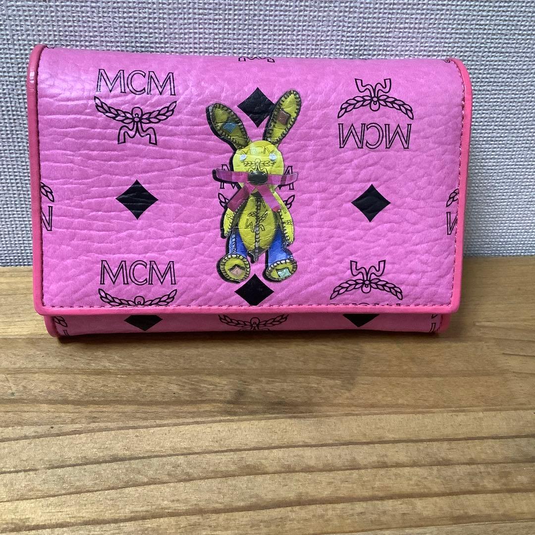 MCM 三つ折り財布　ヴィセトス　ロゴグラム　ラビット　コンパクトウォレット