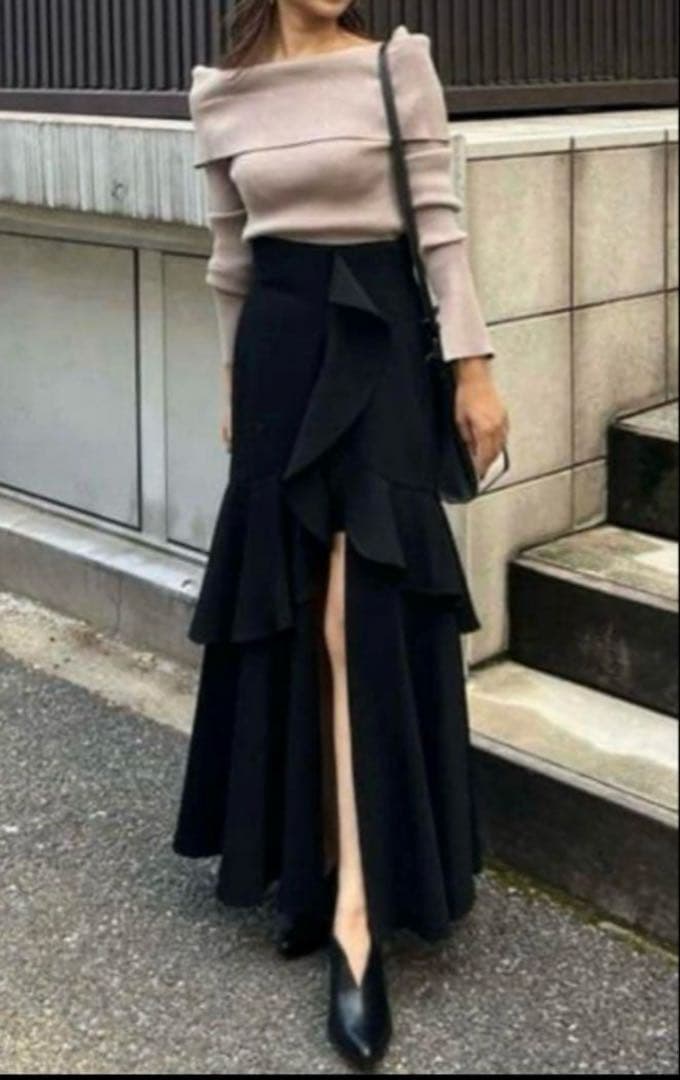 rienda フリルスリットハイウエストスカートショートパンツ