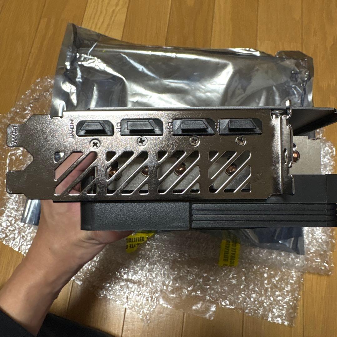 グラフィックボード・グラボ・ビデオカード GIGABYTE RTX 4070 TI SUPER16GB OC