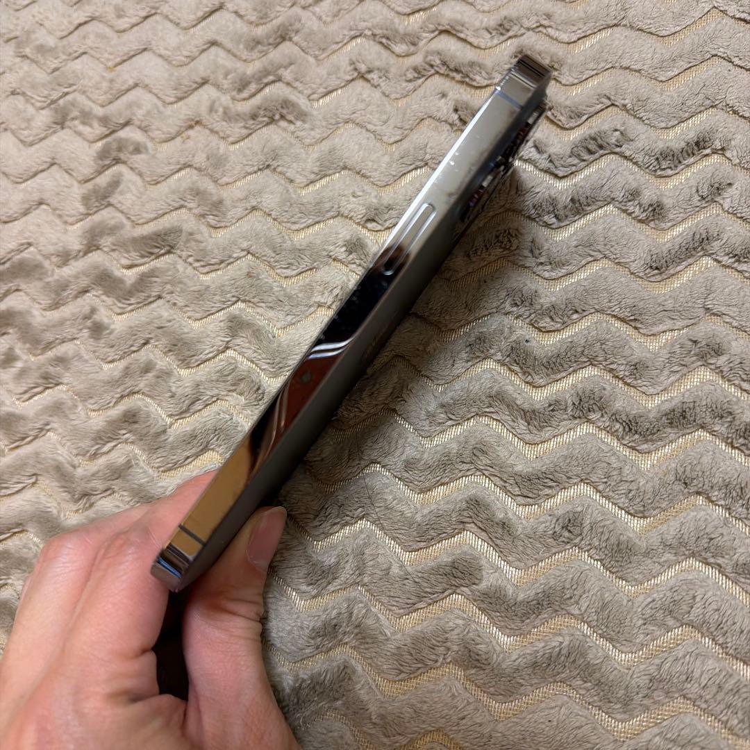 iPhone 13 pro 256GB SIMフリー　グラファイト