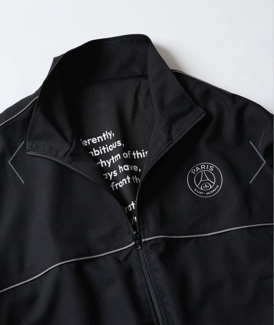 【定価2.4万、美品】Paris Saint-Germain ブルゾン