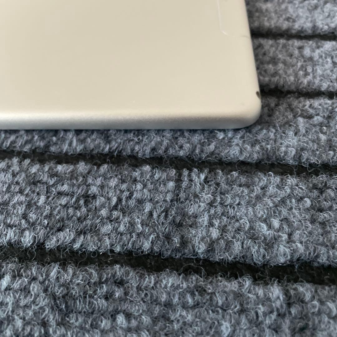 41 iPad Air3 64GB SIMフリーモデル シルバー