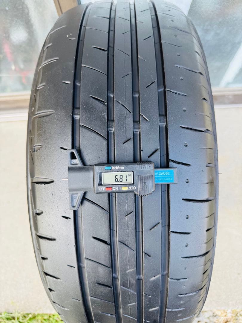BRIDGESTONE PLAYZ 215/55/R17 94V 2022年製品