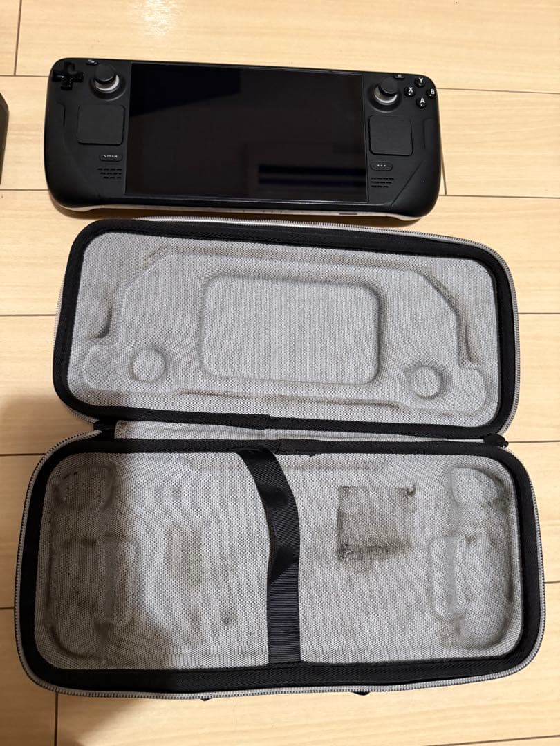 ​Steam Deck LCD 1TB カスタム多数（純正ドック・周辺機器付）