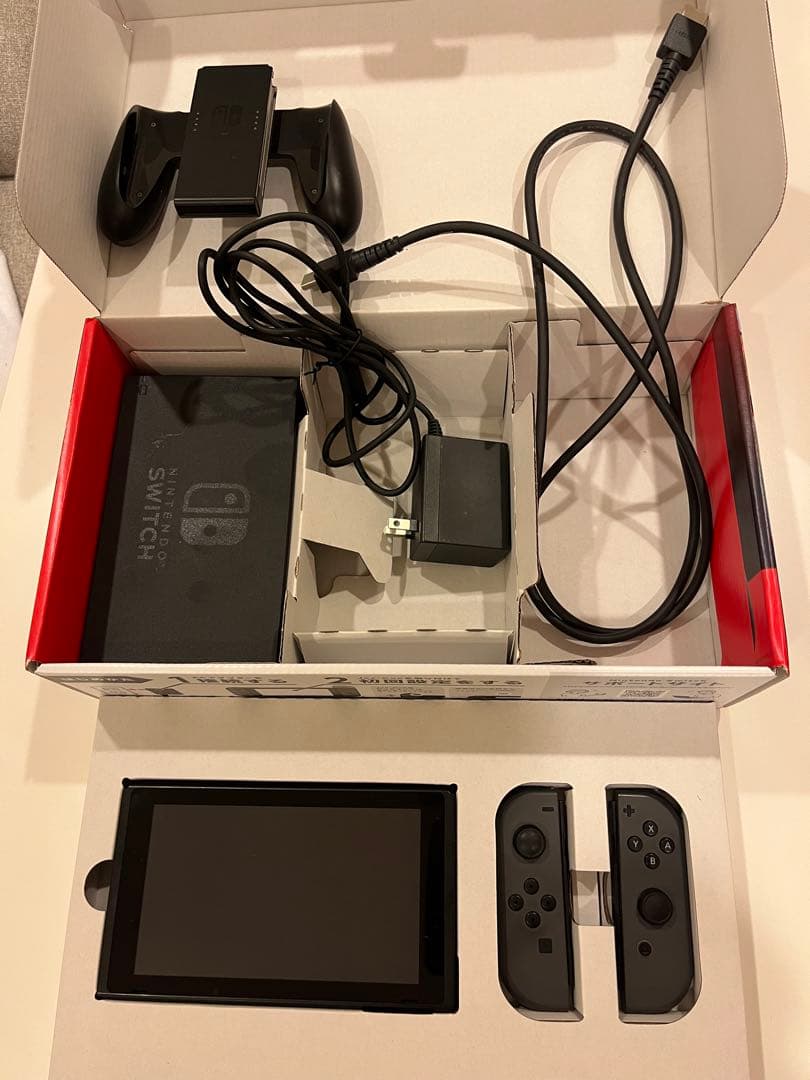 【Nintendo Switch】本体 ブラック Joy-Con付き