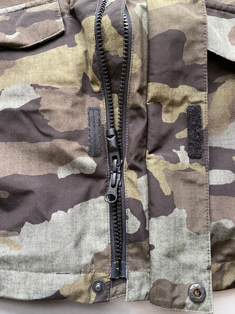 ボルコム　VOLCOM スノーボードジャケット 迷彩 カモフラ GORE-TEX