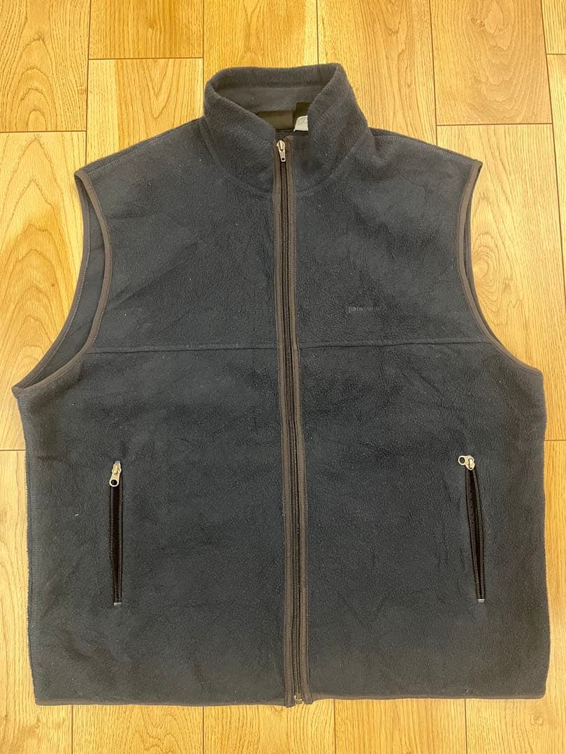 【週末限定価格】シンチラフリースベストpatagonia ネイビー古着