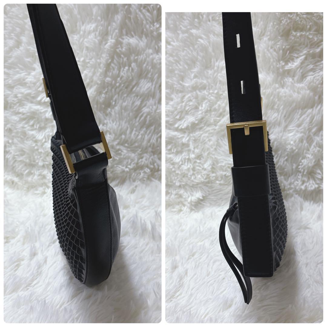 バッグ ALLSAINTS HALF MOON LEATHERCROSSBODY BAG